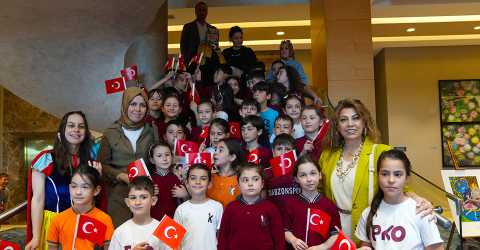 Minik ressamlar hayallerini tuvale taşıdı