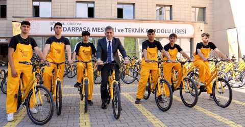 ETi sözünü tuttu, gençler pedal çevirdi